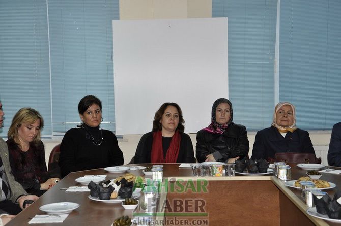 MHP Başkan Adayı Mansur Onay; Akhisar Zeytini Marka Haline Gelecek